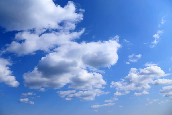 夏時間の空の雲 — ストック写真