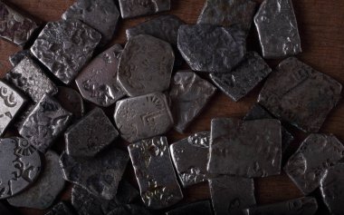 Papirüsteki eski Hint paraları