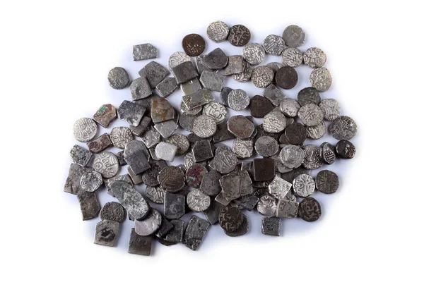 Стародавні Індійські Монети Білому — стокове фото