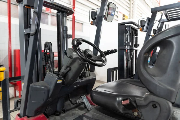 Forklift sürücüsü forklift direksiyon, yakın çekim