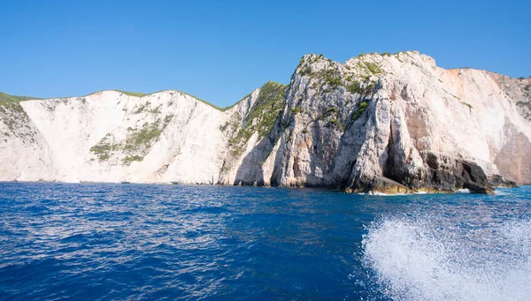 Navio Navegando Para Baía Navagio Ilha Zakynthos — Fotografia de Stock