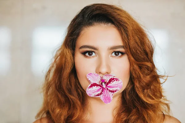 Close Portrait Young Woman Pink Orchid Flower Her Mouth — Stock Photo, Image