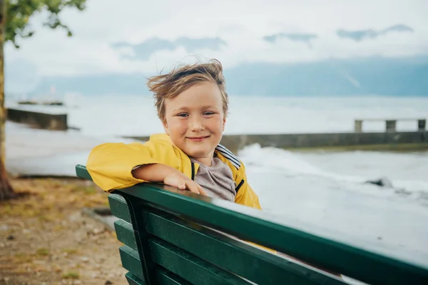 Cute Little Boy Resting Bench Lake Very Windy Day Watching — Stock Photo, Image