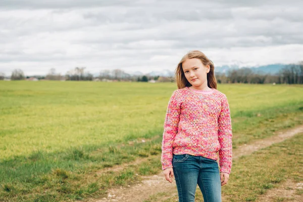 Adorable Little Girl Years Old Playing Outdoors Wearing Colorful Warm — Stock Photo, Image