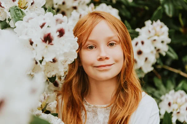 Porträt Eines Entzückenden Kleinen Mädchens Alter Von Jahren Rothaarige Süße — Stockfoto