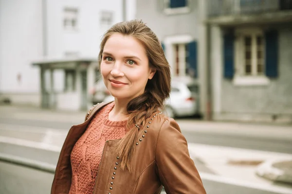 Close Portrait Beautiful Young Year Old Woman Professional Make Wearing — Stock Photo, Image