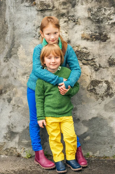 Outdoor Portrait Two Little Kids Brother Sister Wearing Colorful Clothes — Stock Photo, Image