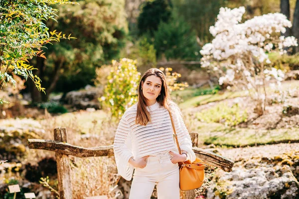 Outdoor Portrait Beautiful Young Woman White Knitted Pullover Posing Spring — Stock Photo, Image