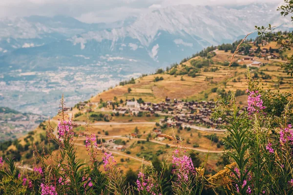 Wunderschöne Sommerlandschaft Des Alpentals Kanton Wallis Schweiz — Stockfoto