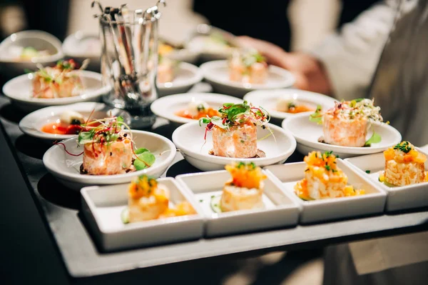 Küçük Tabaklar, catering olay, Ziyafet gıda somon tatrare 