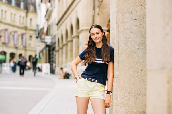 Outdoor Portrait Pretty Teenage Girl City Street — Stock Photo, Image