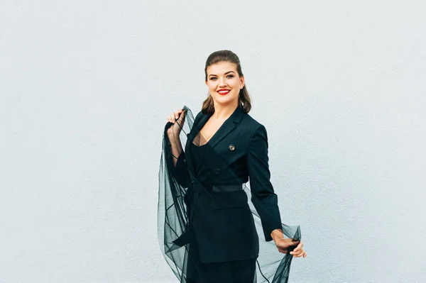 Мода Портрет Beautifl Женщина Черной Куртке Юбке Темный Макияж Красными — стоковое фото