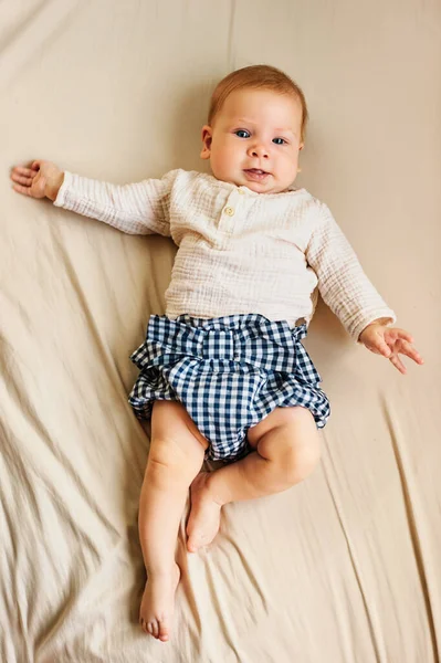 Πορτρέτο Του Γλυκού Ευτυχισμένη Μηνών Μωρό — Φωτογραφία Αρχείου