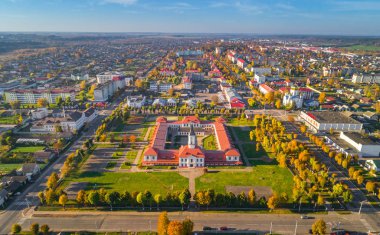 Shklou'daki eski belediye binası
