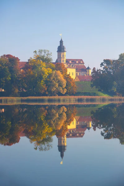 Forntida Palats Niasvizh Vitryssland Hösten — Stockfoto