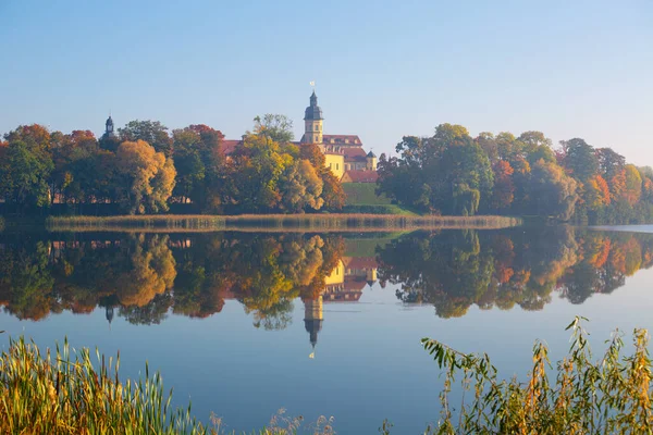 Oud Paleis Niasvizh Wit Rusland Herfst — Stockfoto