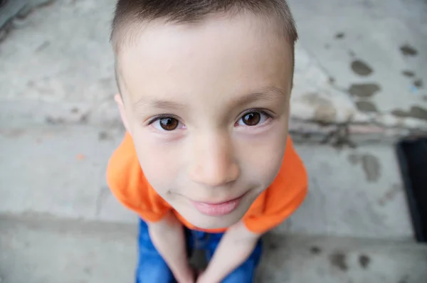 Portrait Garçon Vue Rapprochée Sur Dessus Visage Enfant Souriant Enfant — Photo