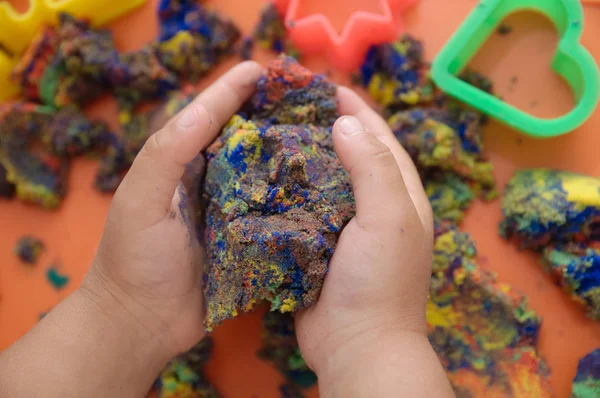 Child Hands Playing Multicolored Kinetic Sand Children Activity Game Toy — Stock Photo, Image