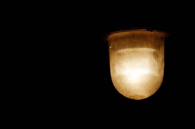 Siyah zemin lamba. Karanlıkta ampul. Sauna için su geçirmez lamba. Retro tarzı dekorasyon