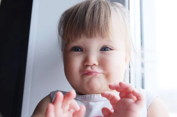 Dziecko Dziewczynka Odmowy Stop Ręce Toddler Powiedzieć Nie Małe Dziecko — Zdjęcie stockowe