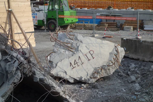 Ruinas del puente Ponte Morandi en Génova —  Fotos de Stock