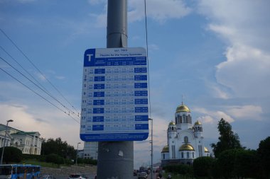 otobüs dur işareti