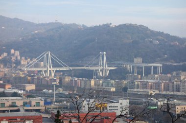 Cenova 'da Ponte Morandi Köprüsü Harabeleri