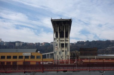 Cenova 'da Ponte Morandi Köprüsü Harabeleri