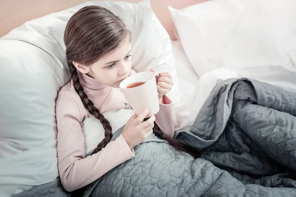 Top view picture of ill kid that having bed rest — Stock Photo, Image