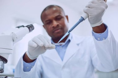 Profesyonel biyolog ilginç bir test yapıyor