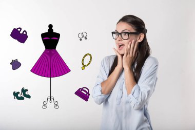 Onu görürken etkilendim duygu heyecan modeli yeni elbise