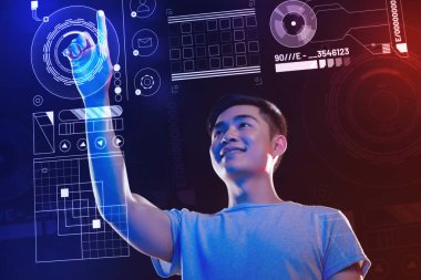 Hologram dokunmaktan ve baktılar duygu olumlu yazılım geliştirici