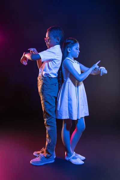 Great Watches Concentrated Cute Kids Standing Back Back Setting Time — Stock Photo, Image