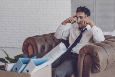 Güzel depresif adam zararına olmak