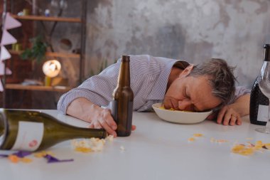 Alkol overusing Sarhoş Olgun adam