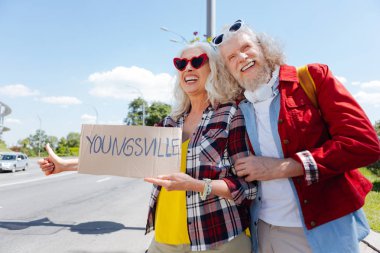 Otostop mutluluk pozitif çift