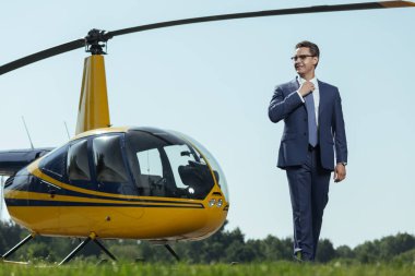 Helikopter poz hoş özel ajan