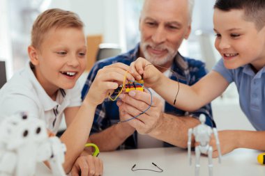 Seçici odak renkli teller