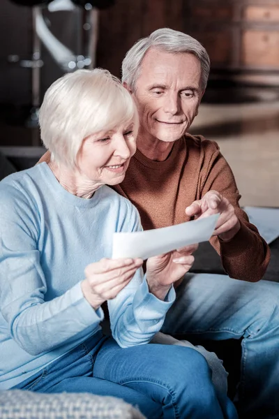 Плідні пенсії підраховують пенсію — стокове фото