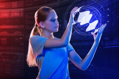 Eğitim sırasında bir projeksiyon toprak holding sakin kız