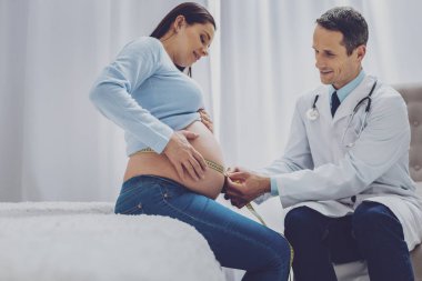 İyi öneriler. Özenli uygulayıcı ölçüm çekerken bant kullanarak