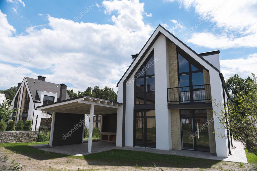 Beautiful new house in the residential area