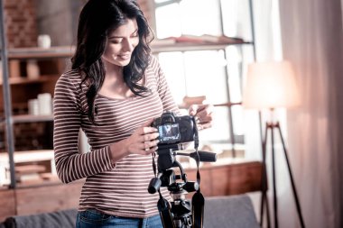 İlham blogger onu modern cam tamir