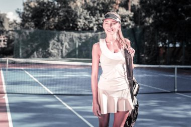Dreamful çekici kadın başka bir tenis eğitimi bitirme