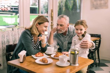 Hafta sonları dedesi ile harcama şirin güzel torunum