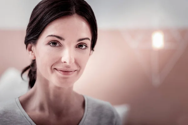 Good looking woman with a smile on her face — Stock Photo, Image