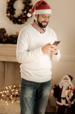 Tipik bir haber olumlu neşeli adam