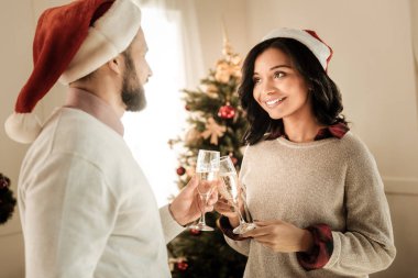 Pozitif güzel çift tungur gözlük