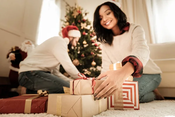 Selective focus of Christmas presents — Stock Photo, Image