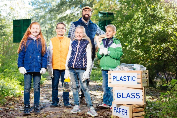 Sana bakmak pozitif genç çevreciler takım